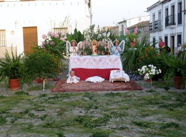 Altar calles Antonio Barroso, Cerrillo y Unión